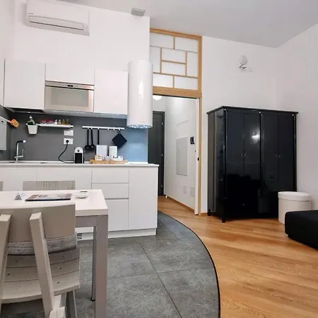 Dada Aparthotel *