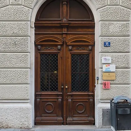 Aparthotel Dada