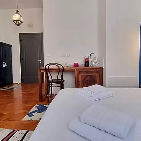 Dada Aparthotel